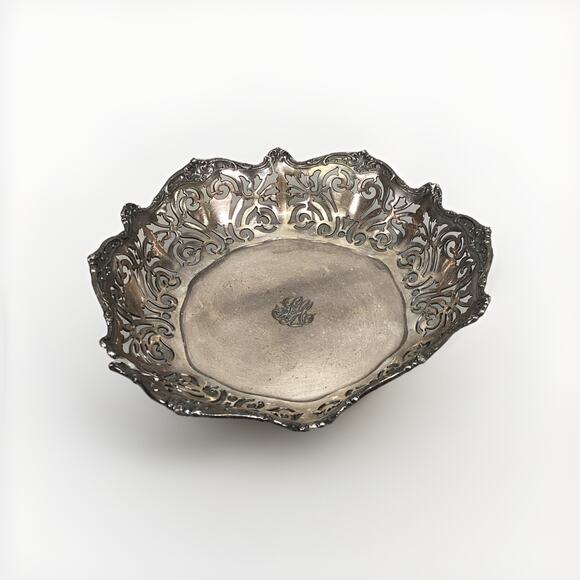 Reed & Barton Silverplate Pierced Footed Fruit Bowl #4865 - Picture 1 of 9
